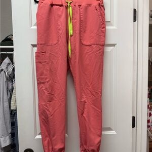Figs coral Jogger Scrubs